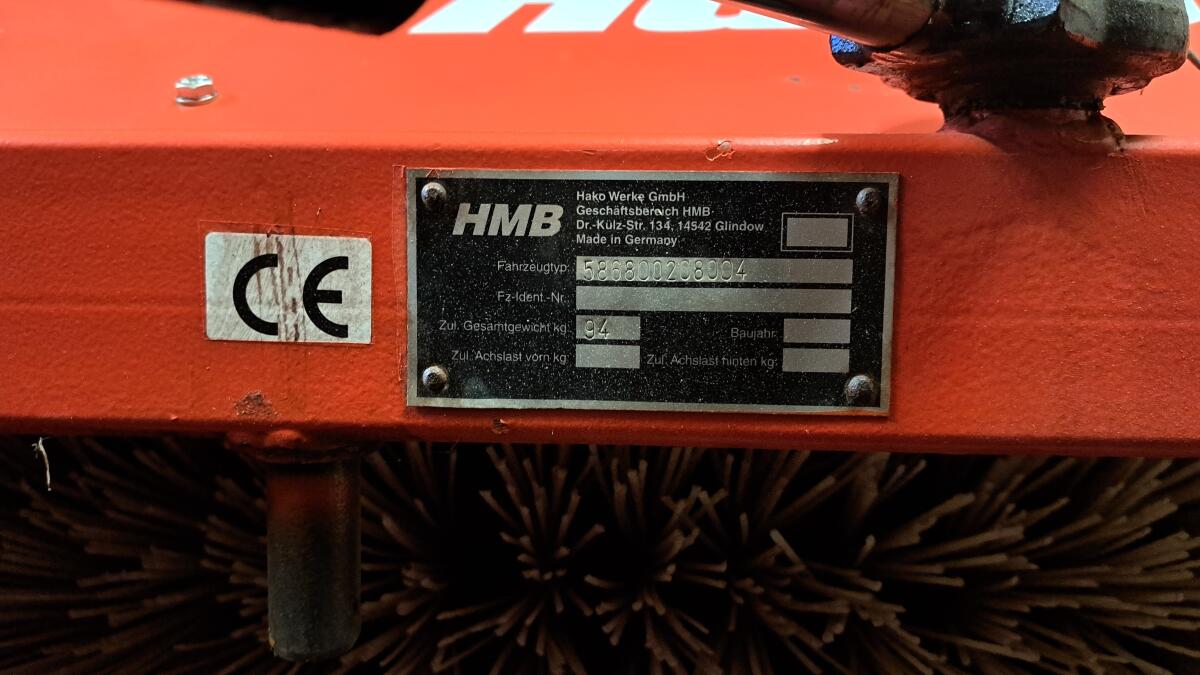 Frontkehrmaschine Hako 140 cm für Zapfwelle inkl. Winterkehrwalzen 2