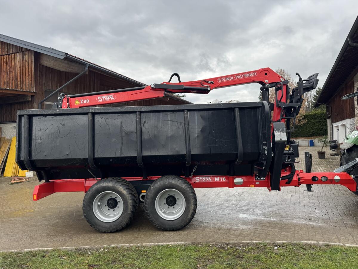 STEPA Holzladekran FZ 8090 mit Forstanhänger M16 AK 3