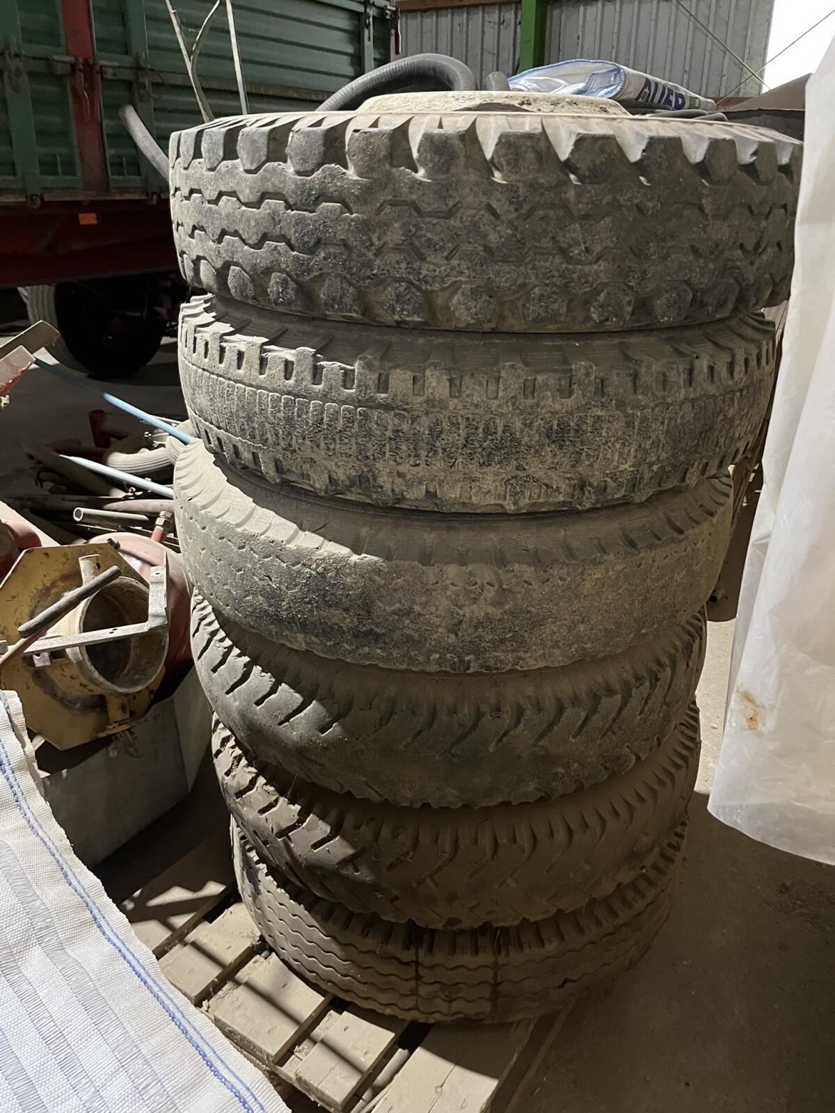 Reifen LKW Steyr 380, 480, 8.25R20, 9.00R20 1