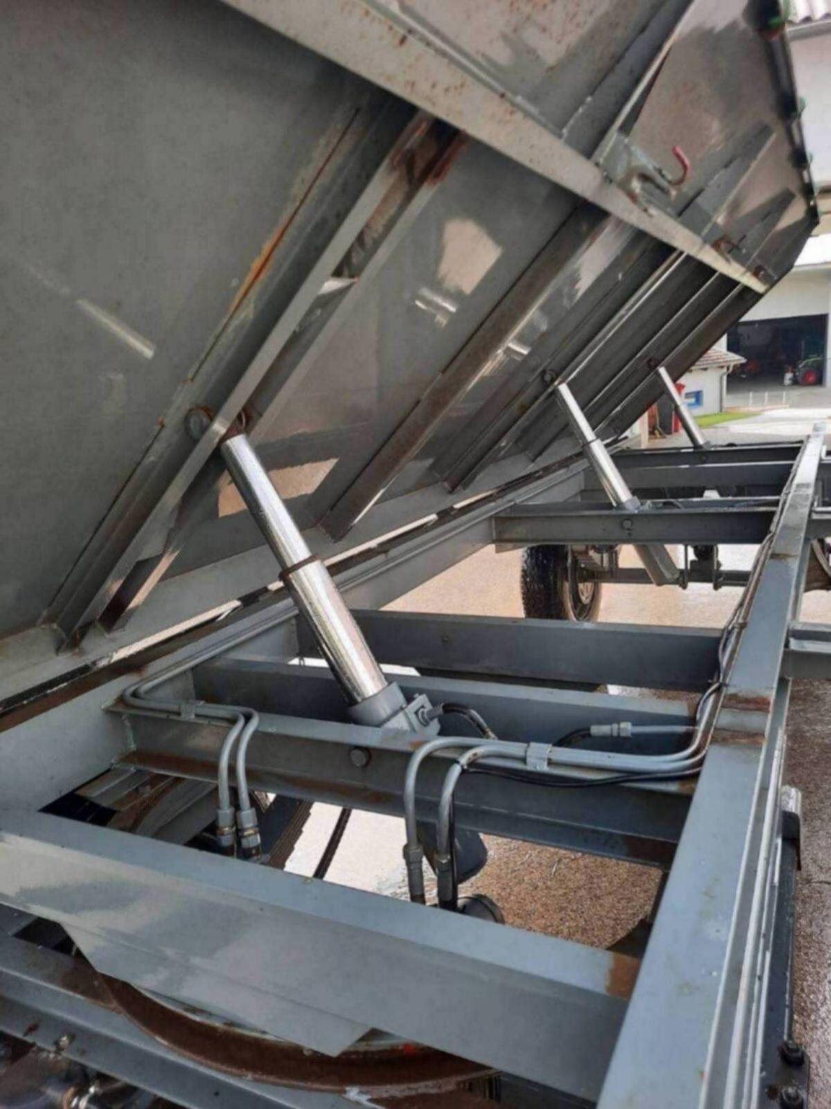 Müllner Zweiseitenkipper, Anhänger 10 t NL 2