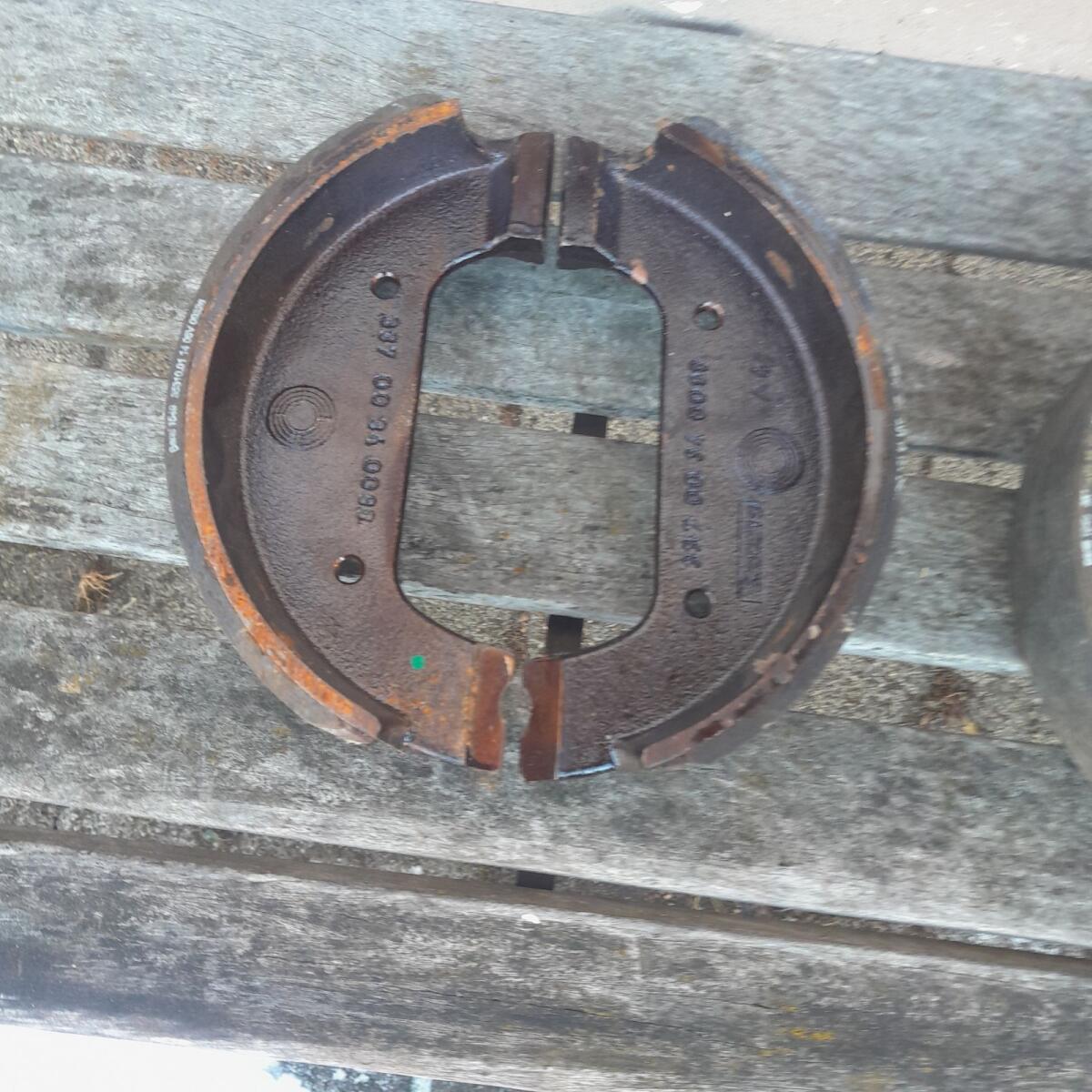 Bremsbeläge Steyr 8055 3