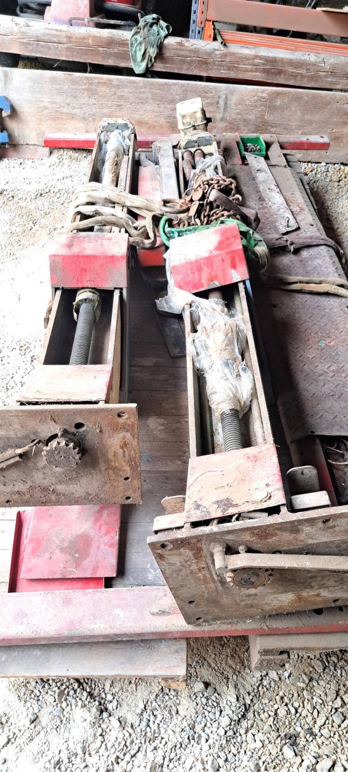 Spindel-Hebebühne 1