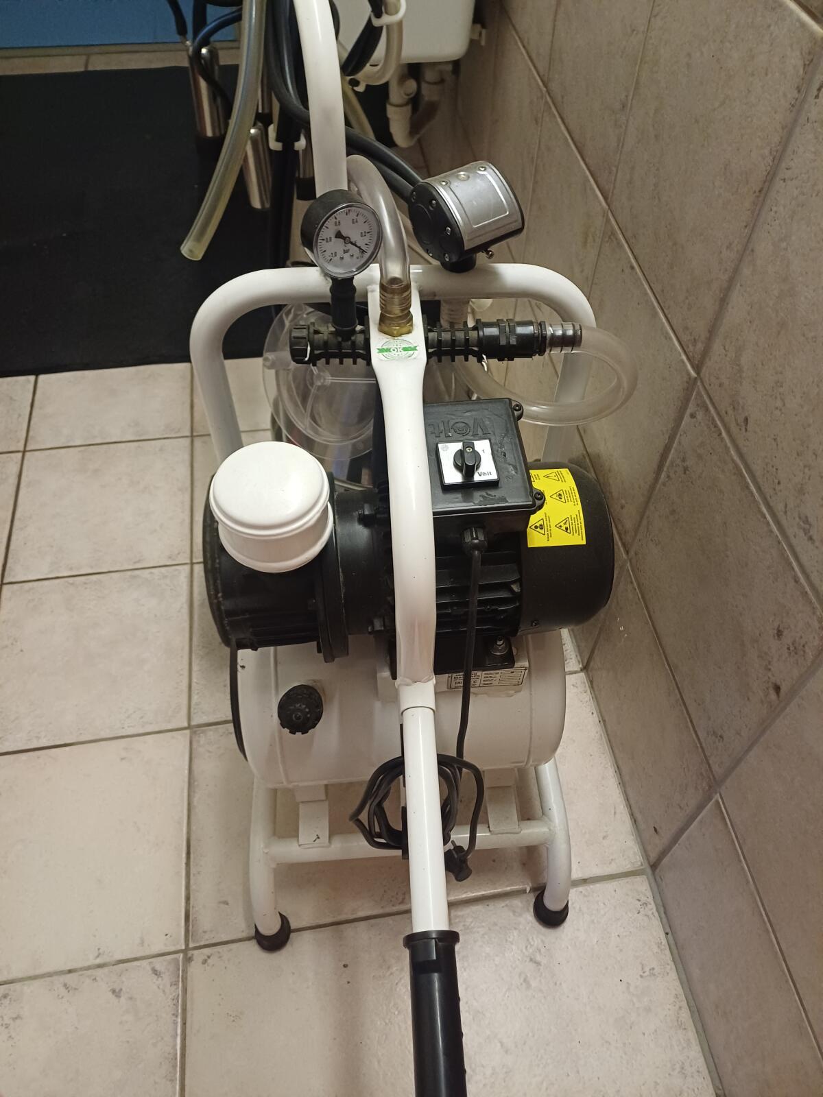 Fahrbare Melkmaschine 2