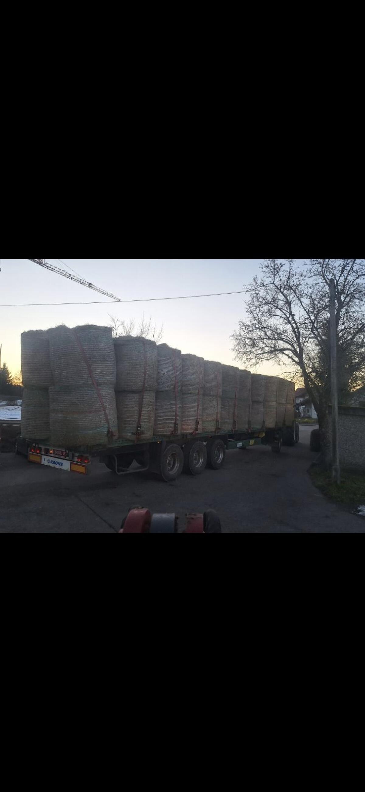 Heuballen 1. und 2. Schnitt Pferdeheu 2