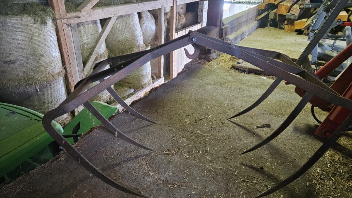 Heuaufzuggreifgabel 3