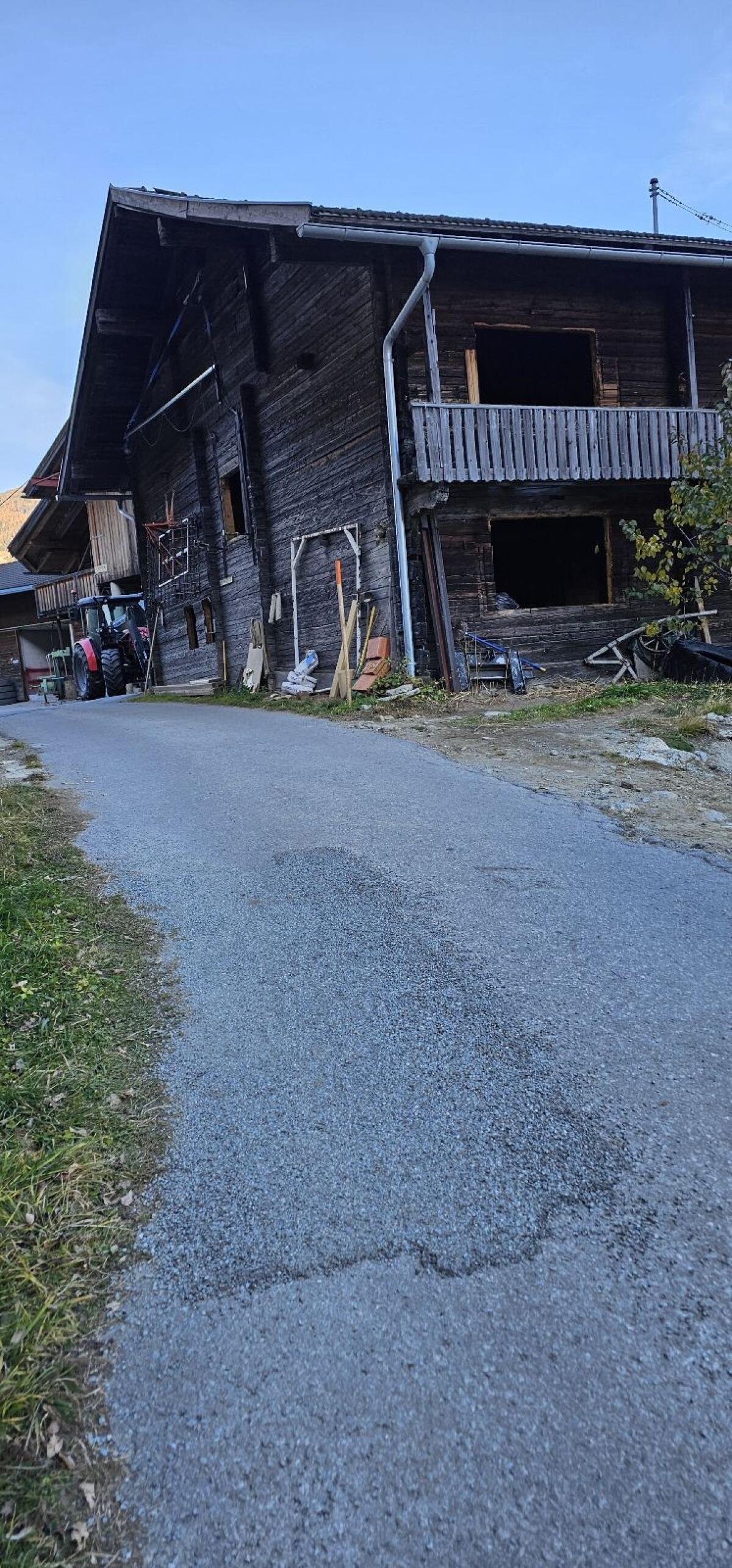 Altes Bauernhaus zum Abtragen Altholz 1