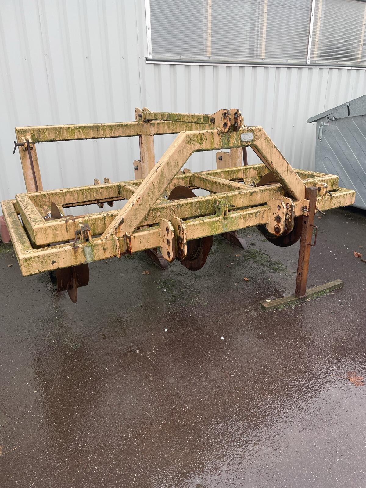 Tiefenlockerer 3-reihig 1 m Abstand 2