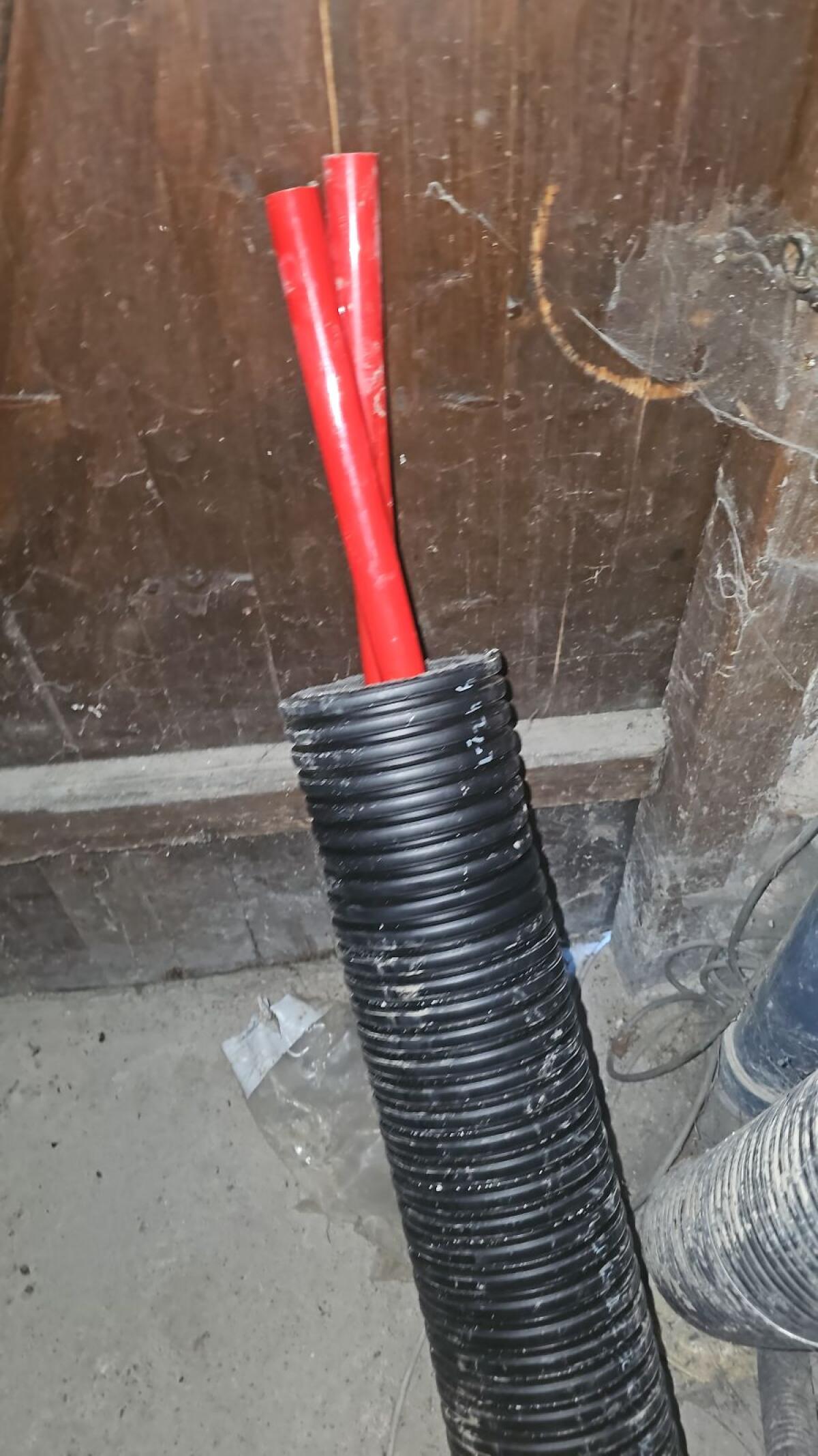 Fernwärmeschlauch 1