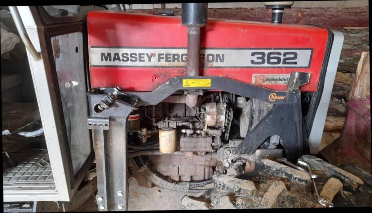 Frontladerkonsole zu Massey Ferguson 362 1