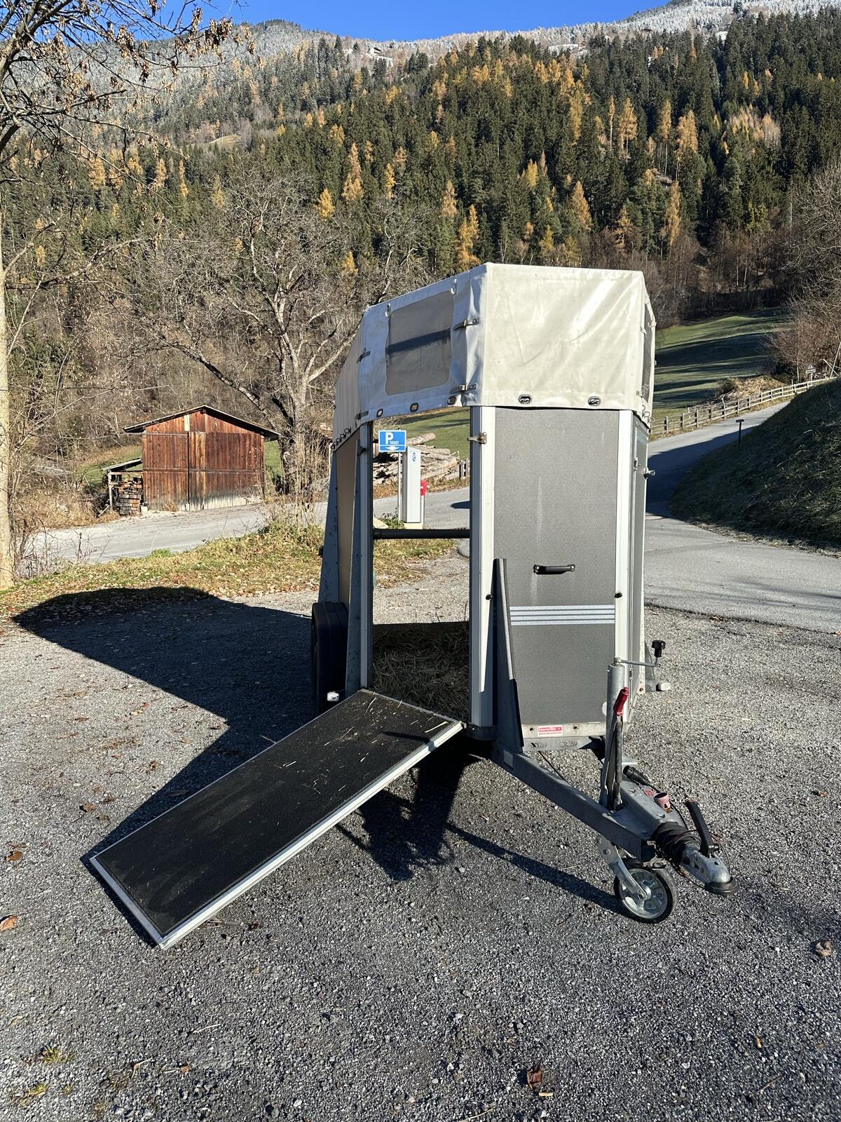 Viehanhänger, Humbaur (Seemüller) 3