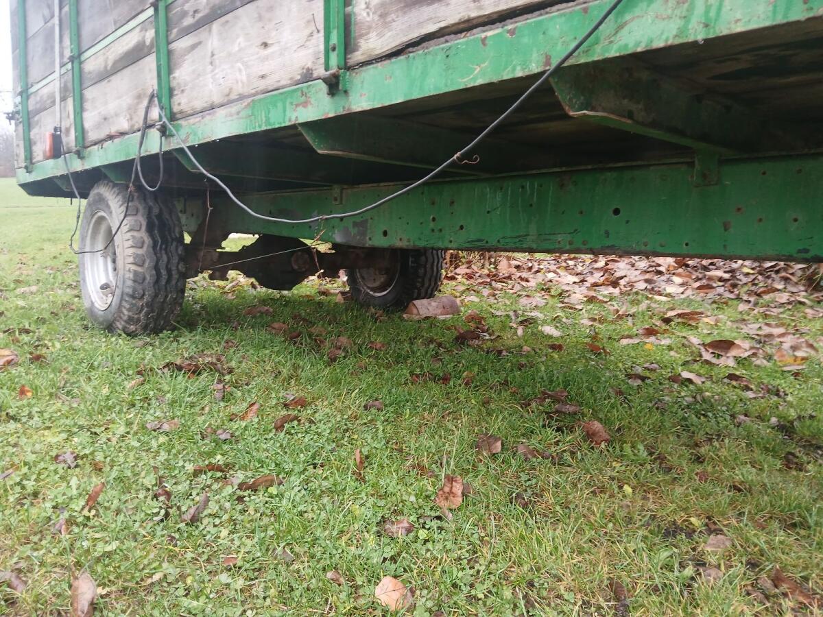 Viehanhänger mit Rampe, Einachsanhänger für Traktor 3