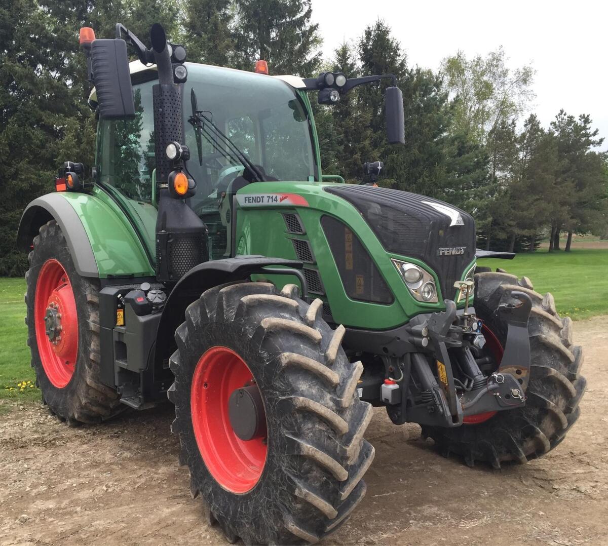 2013 Fendt 714 Vario 1
