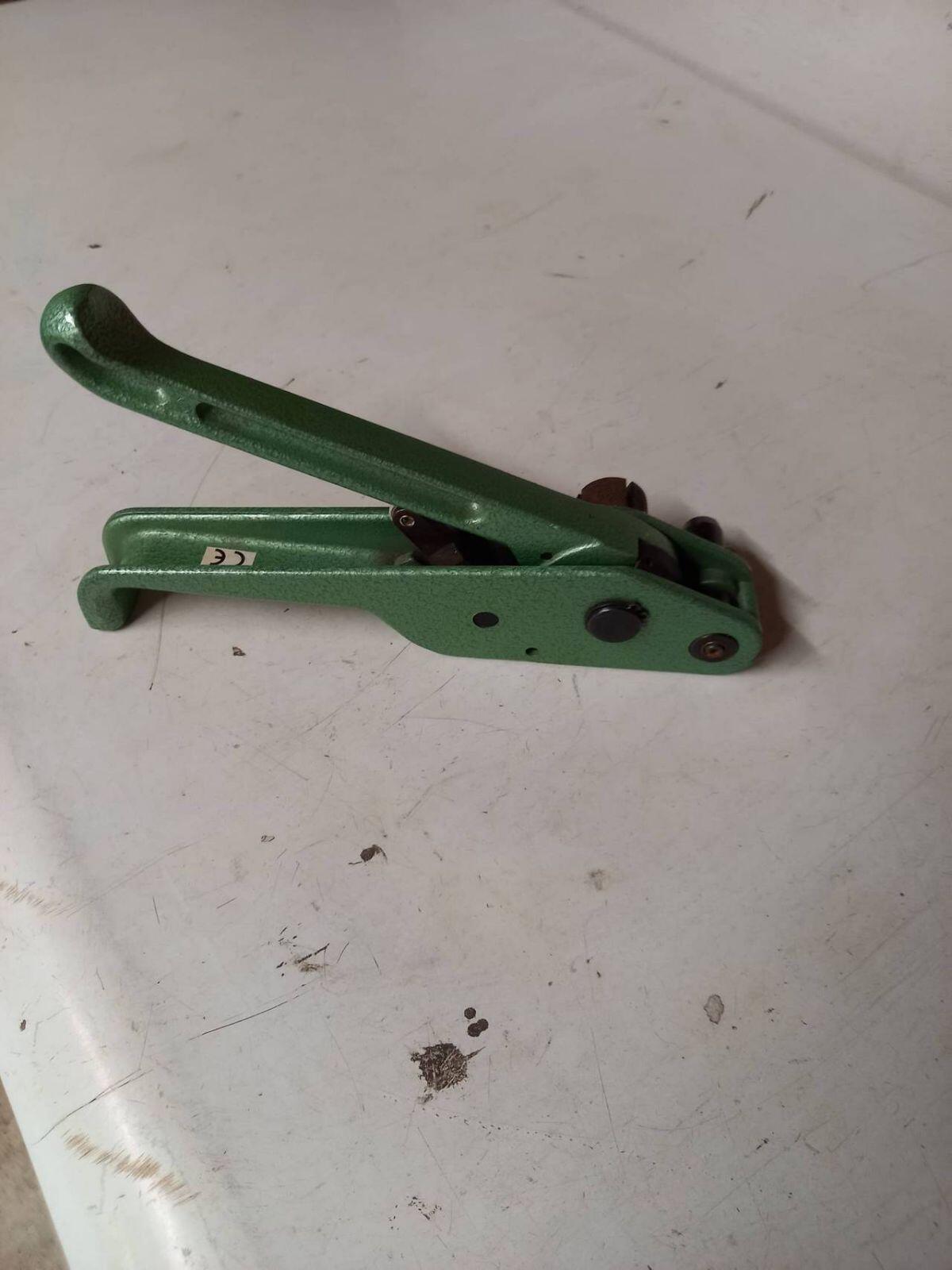 Bündelgerät für Kunststoffband 2