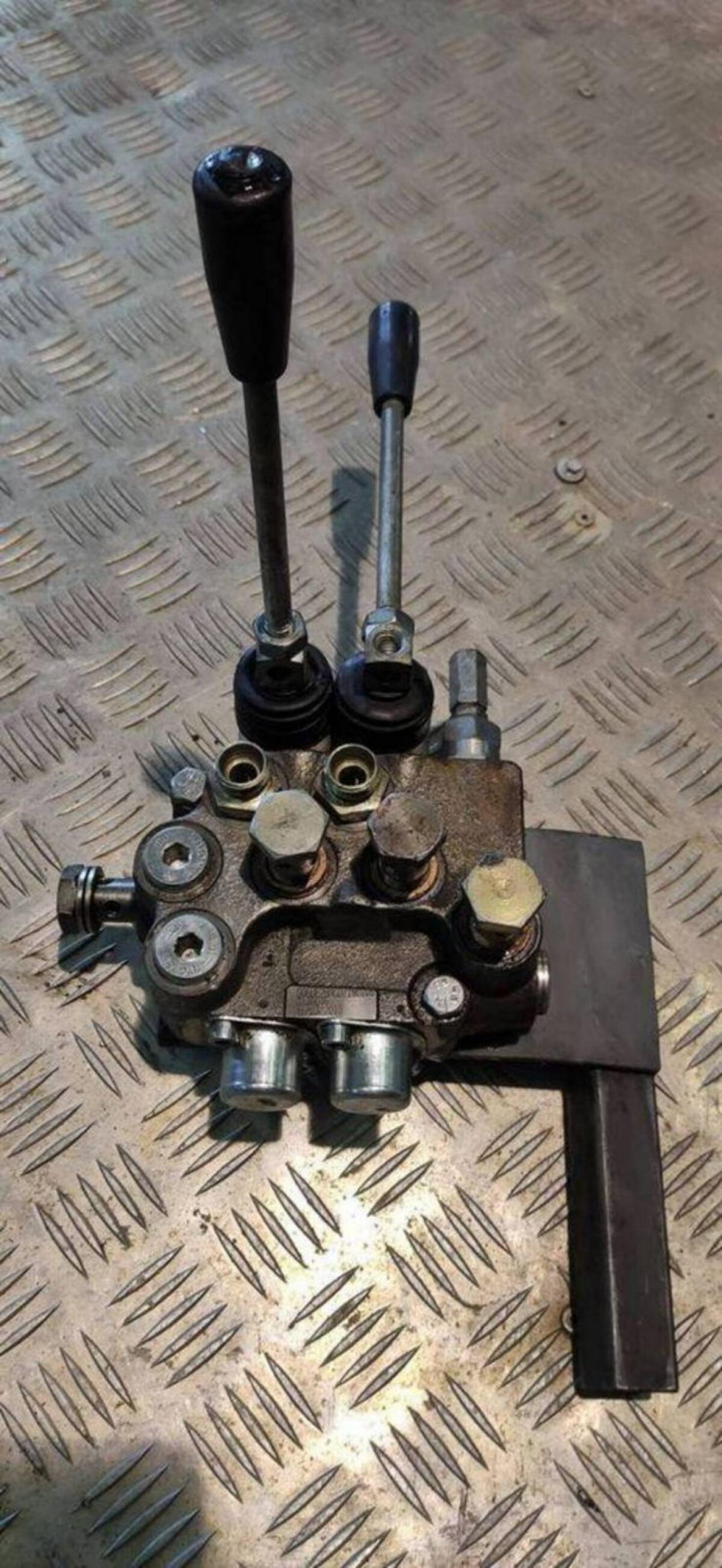 Steuerventile (45 l) 1