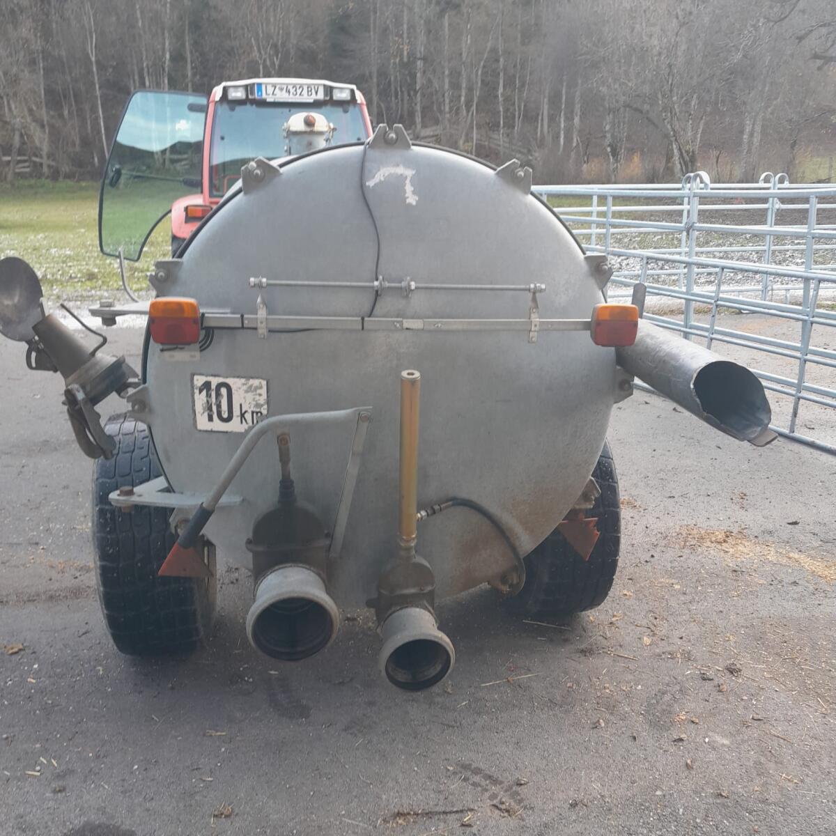 Vakuumat Güllefass 4.000 l 3