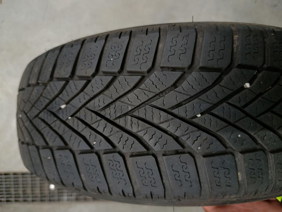 Falken 185/60R15 84T Eurowinter 1