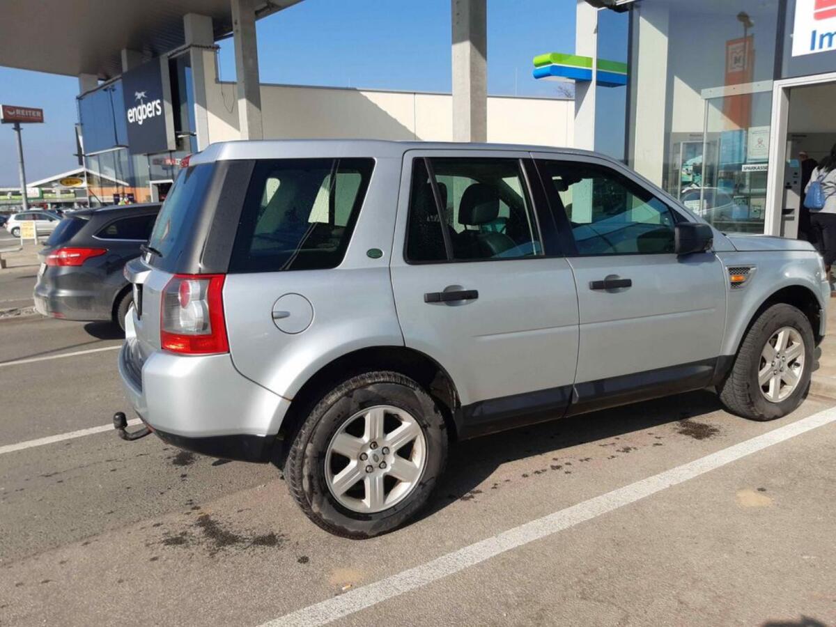 Land Rover Freelander II 2