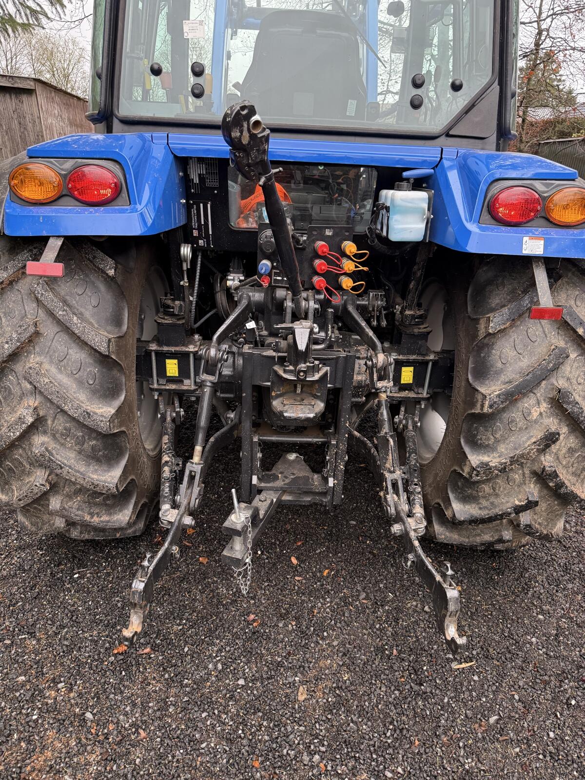 Traktor Solis S 60 Stage V 3