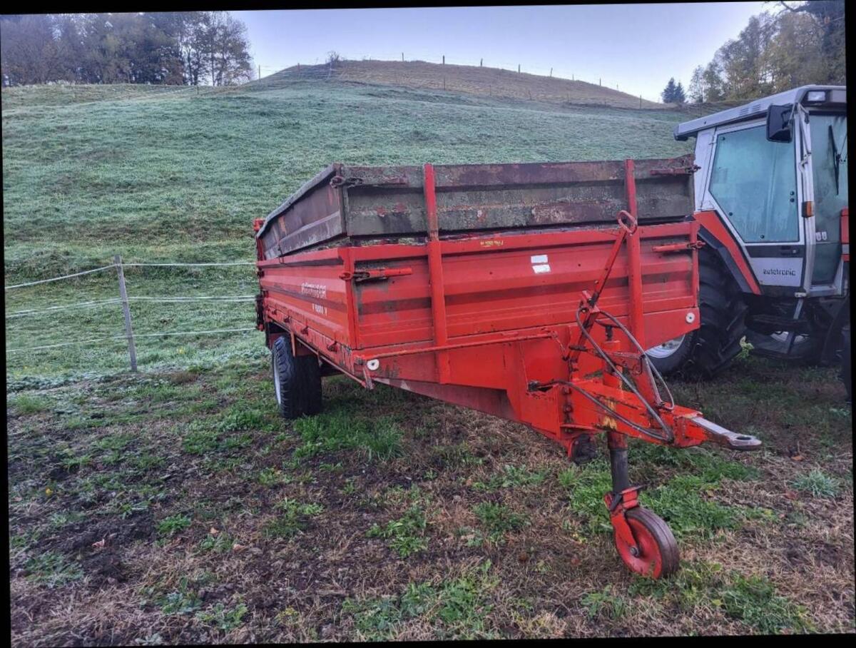 Pöttinger Miststreuer 3