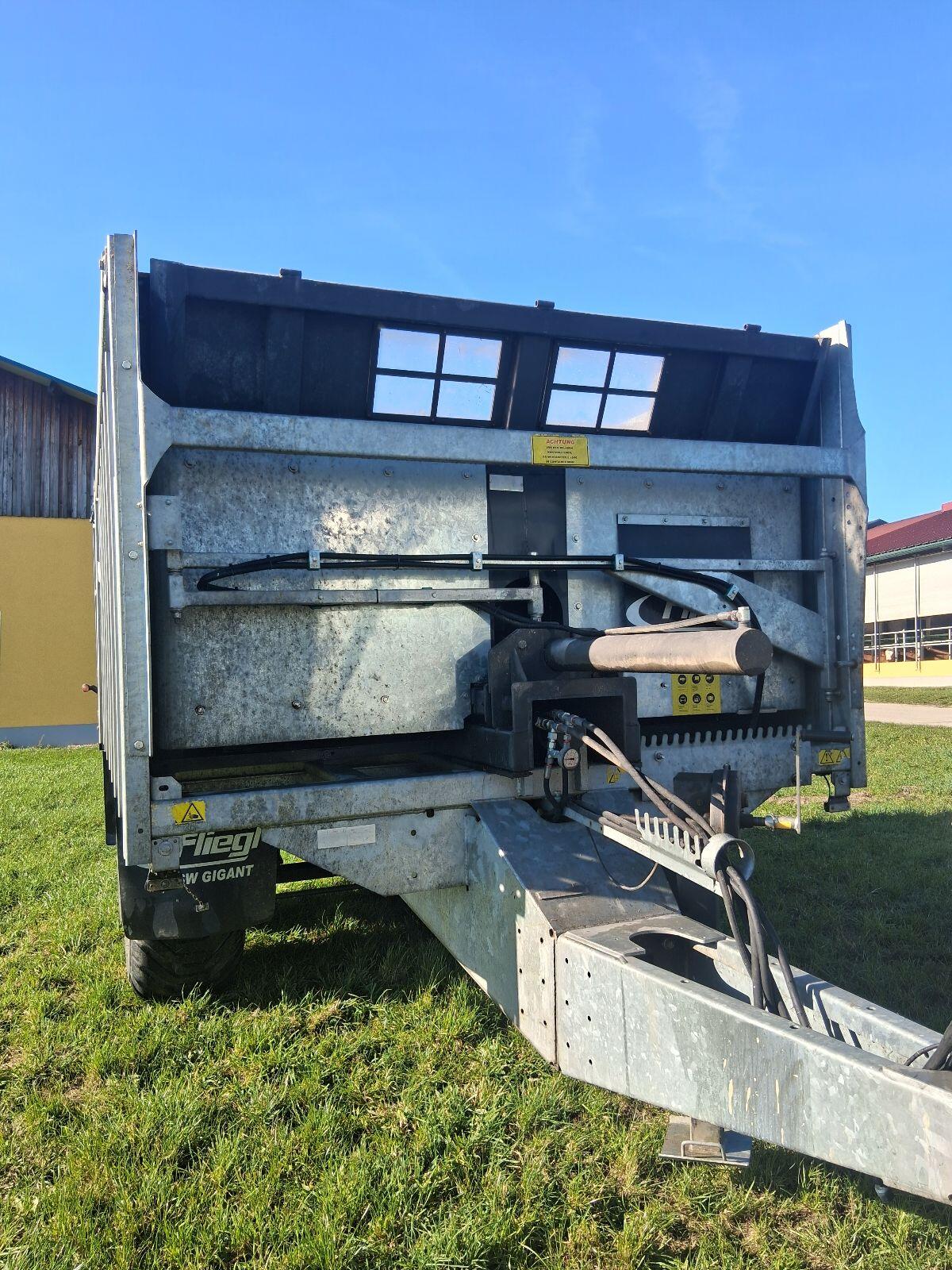 Abschiebewagen Fliegl ASW 110 2