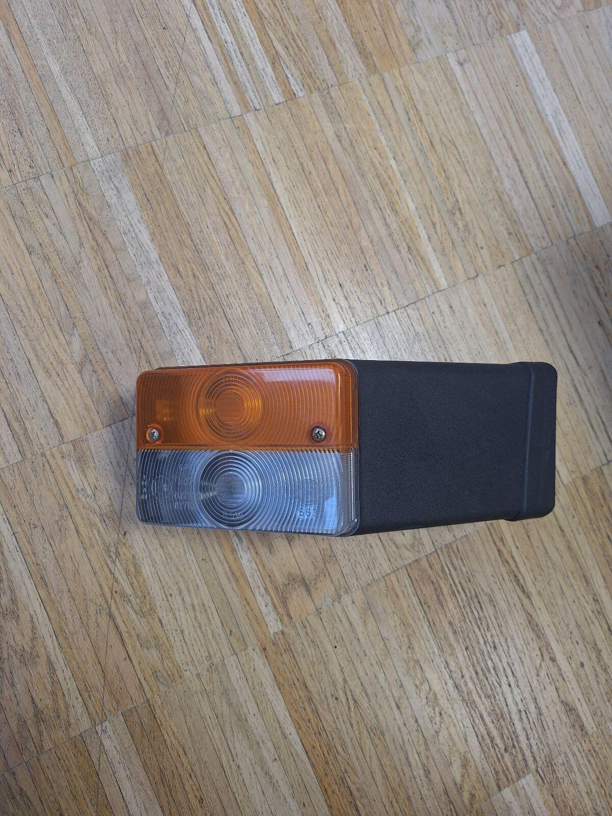 Steyr Leuchte vorne 1