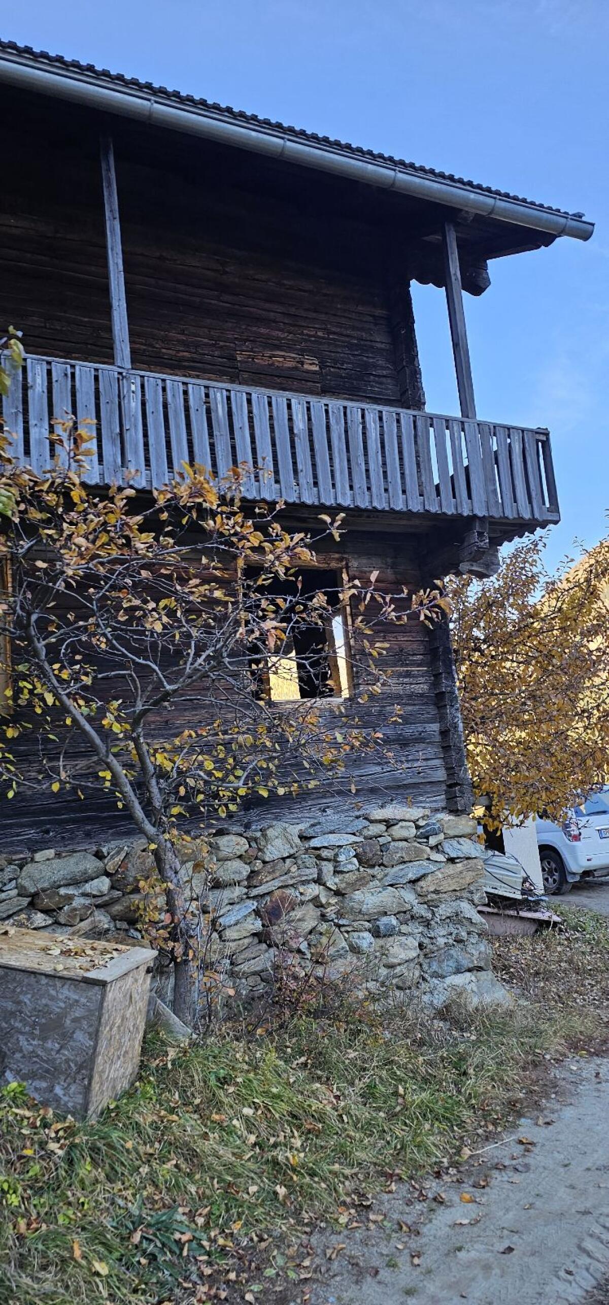 Altes Bauernhaus zum Abtragen Altholz 2