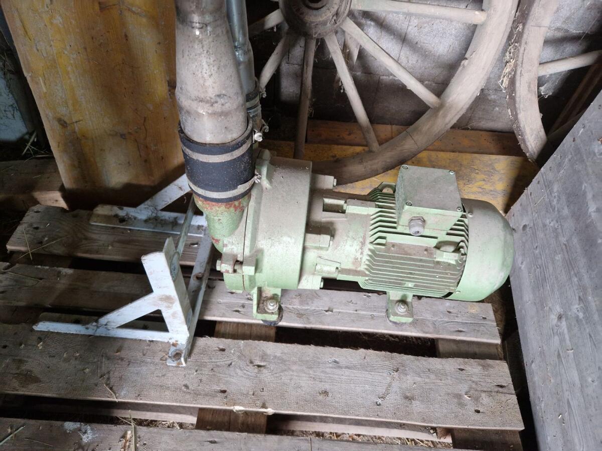 Verkaufe Vakuumpumpe 1