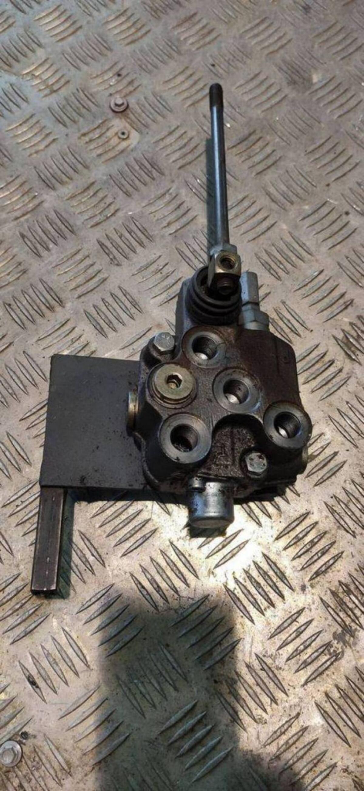 Steuerventile (45 l) 2