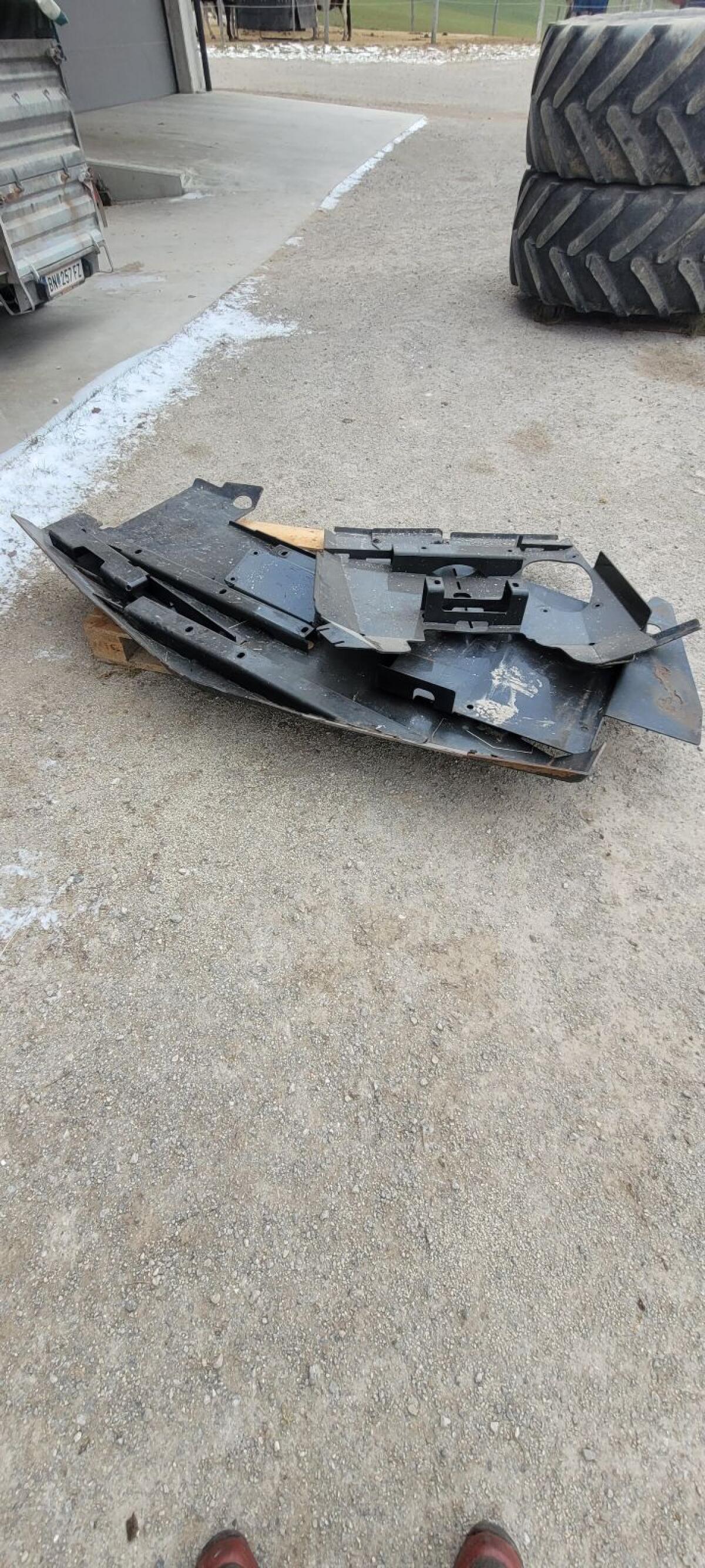 Valtra Forstbodenplatte 3