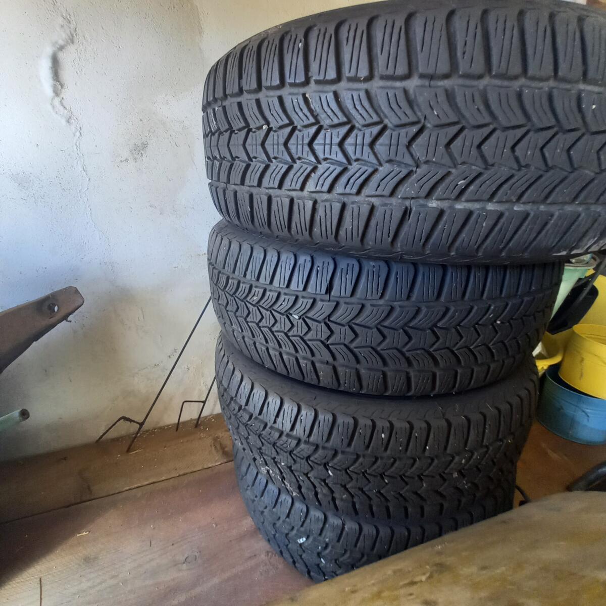 Winterreifen Debica, 215/60/R16 1