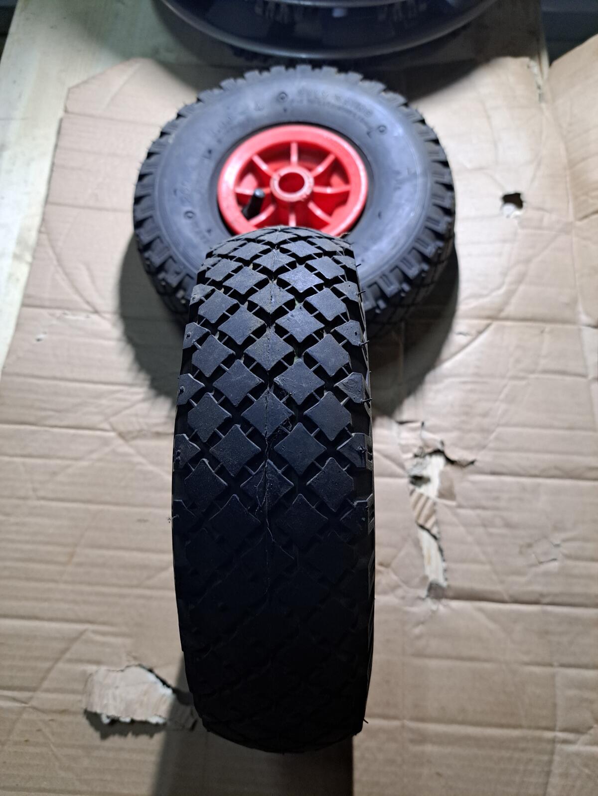 2 Stk., Reifen mit Felgen für Sackrodel 2