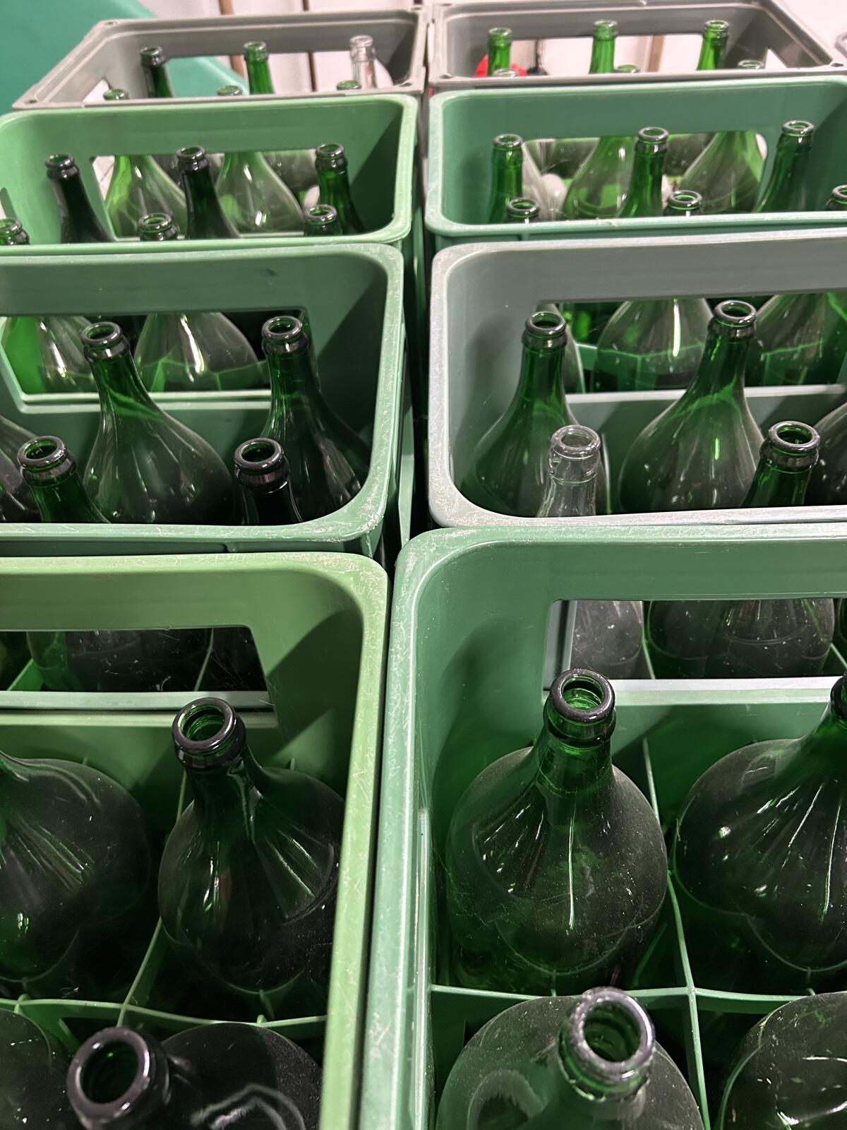 32 Kisten mit je 6 Flaschen à 2 Liter / Doppler 2