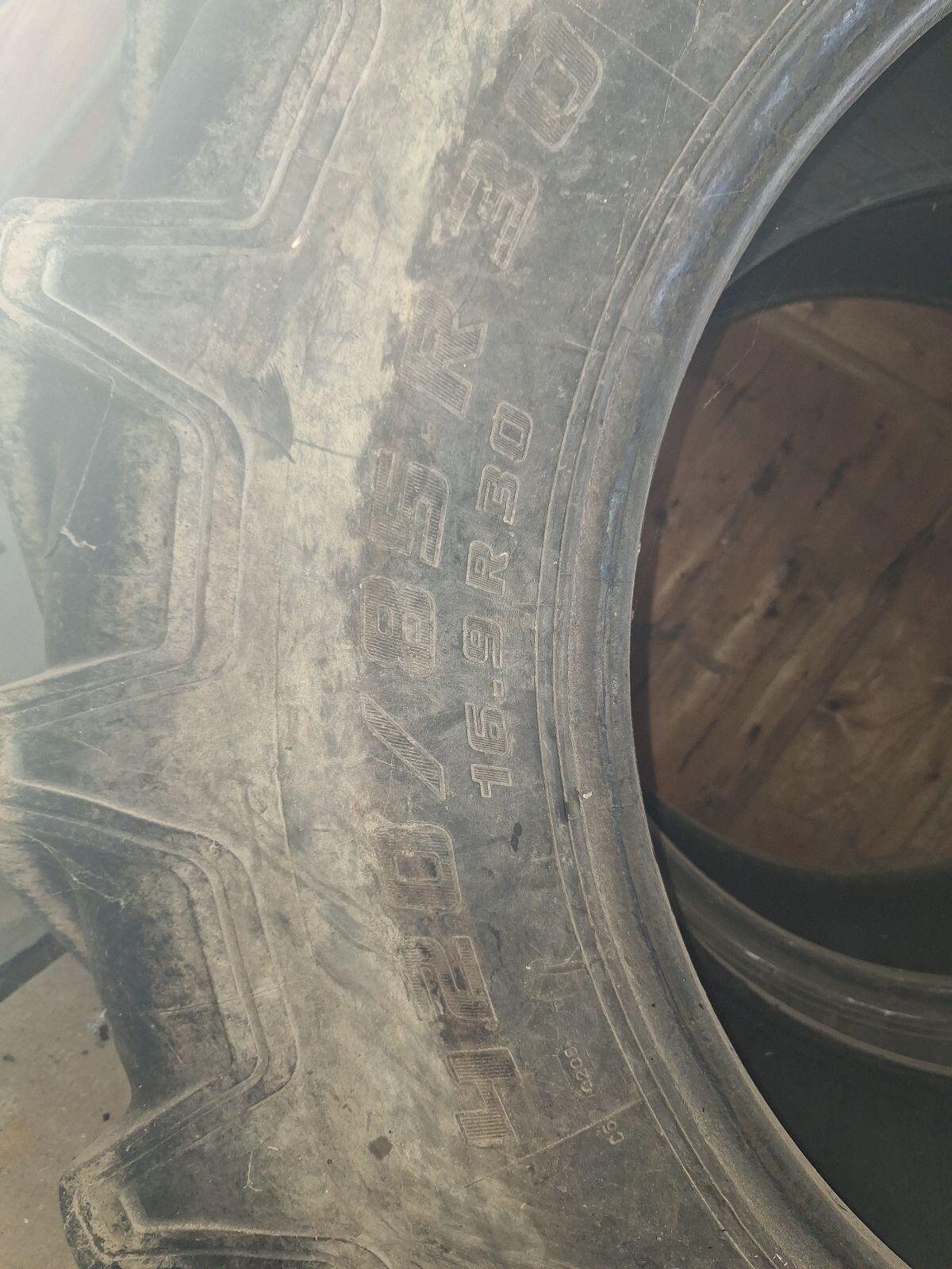 Reifen Mitas 420/85 R 30 2