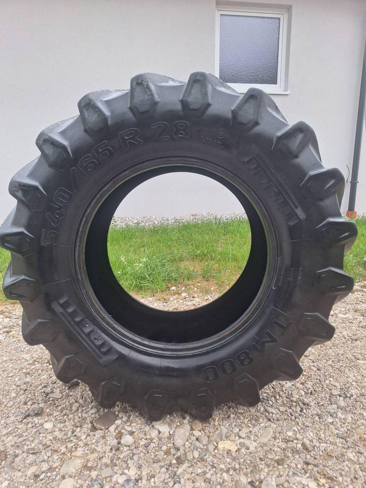 Reifen Pirelli TM 800 1