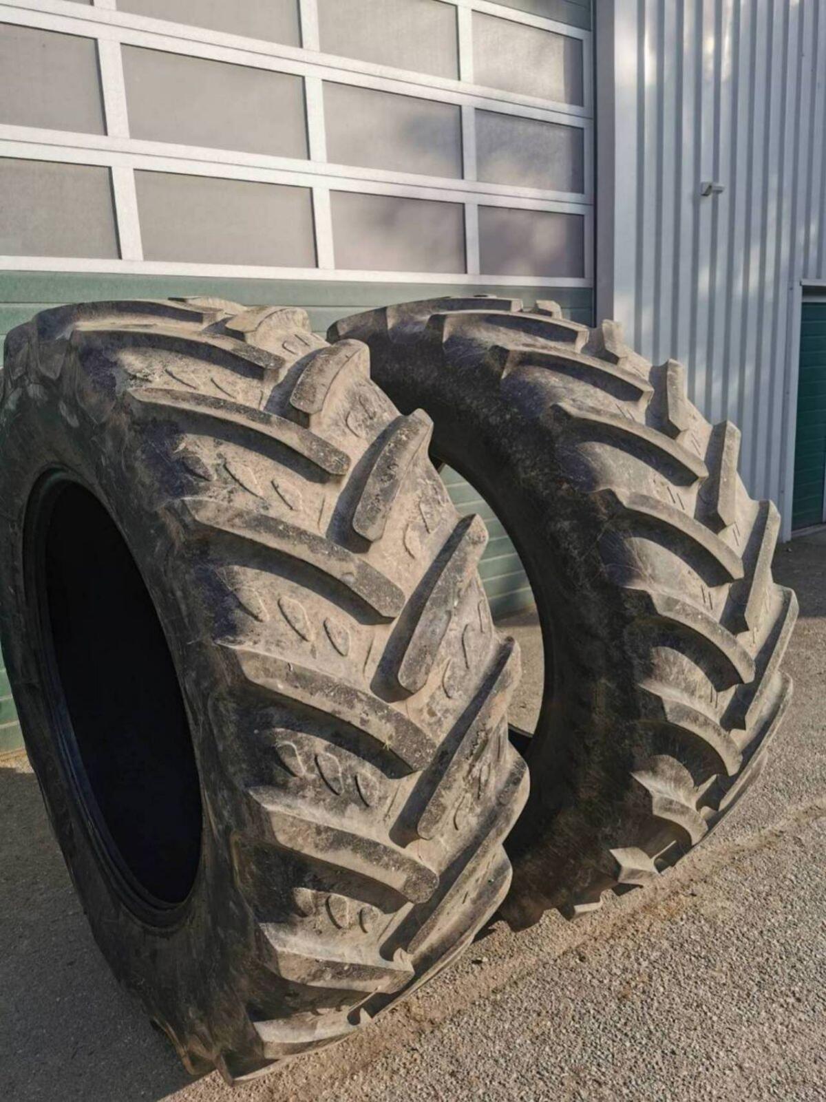 650/65R42, Mitas, Kleber 2