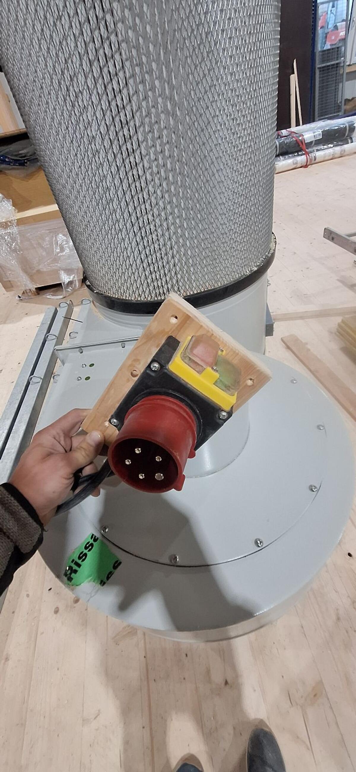 Absauganlage mit Feinstaubfilterpatrone DC 650 CF 3