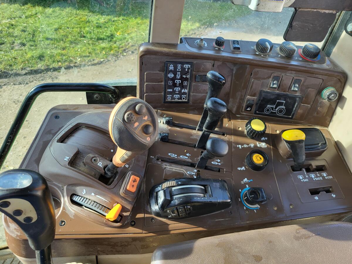 John Deere Schlepper 6320 Premium 2