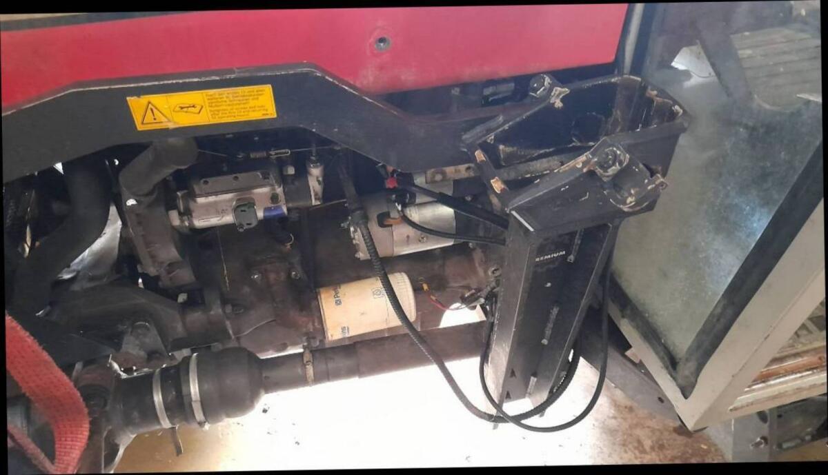 Frontladerkonsole zu Massey Ferguson 362 2