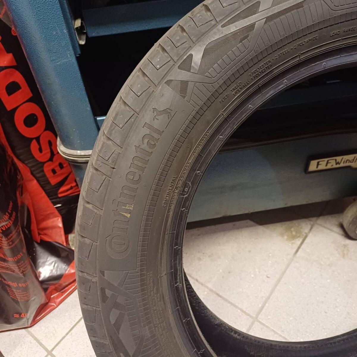 215/60 R17 C Continental VanContact Eco 2