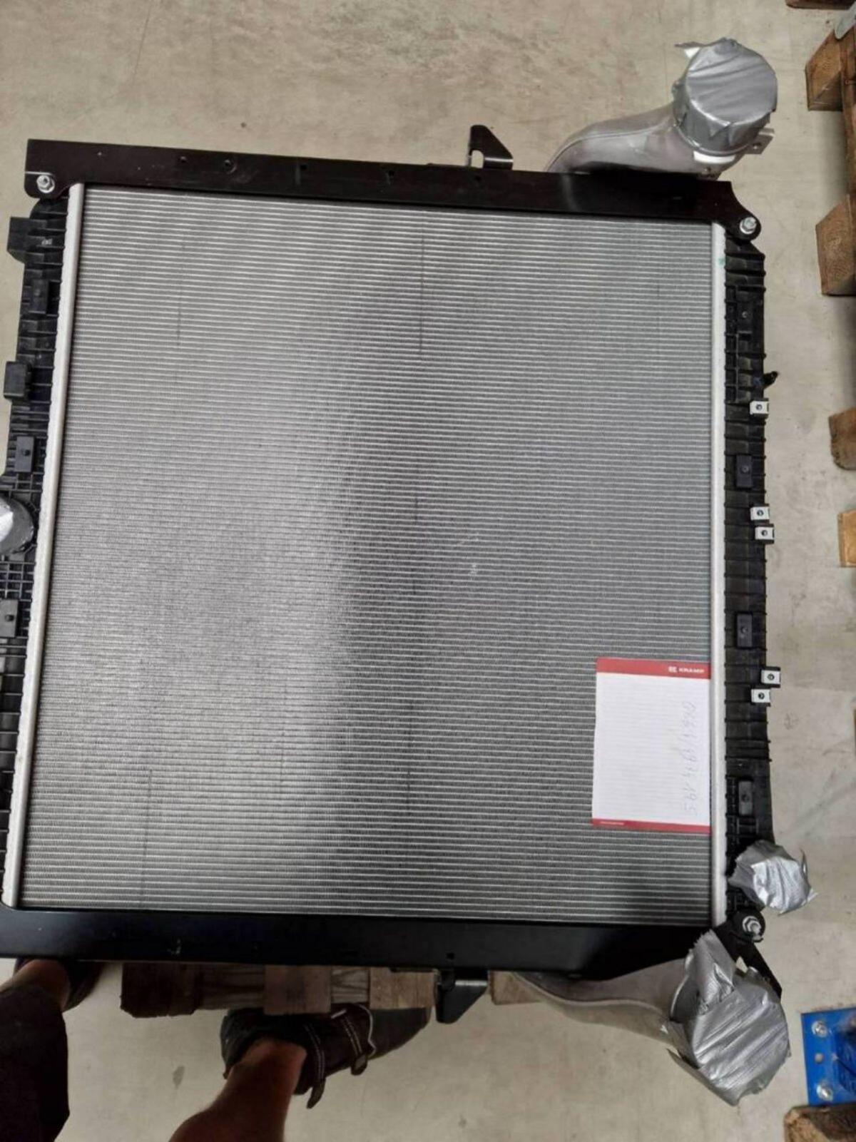 Kühler, Wasser und Ladeluftkühler MB Arocs Typ 964 3