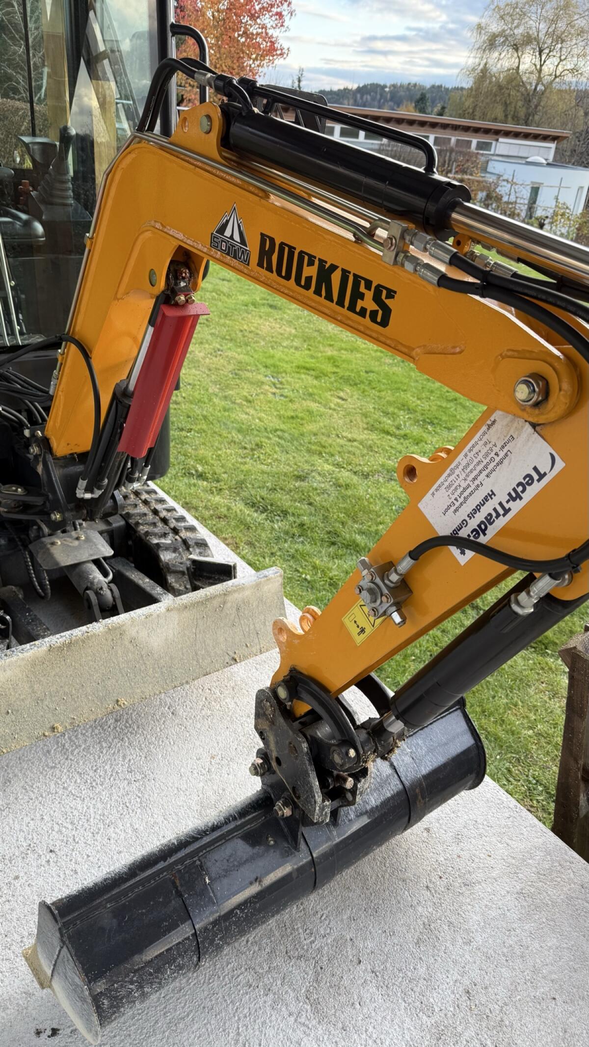 Minibagger Rhino 1,2 t, viel Zubehör, wie neu 2