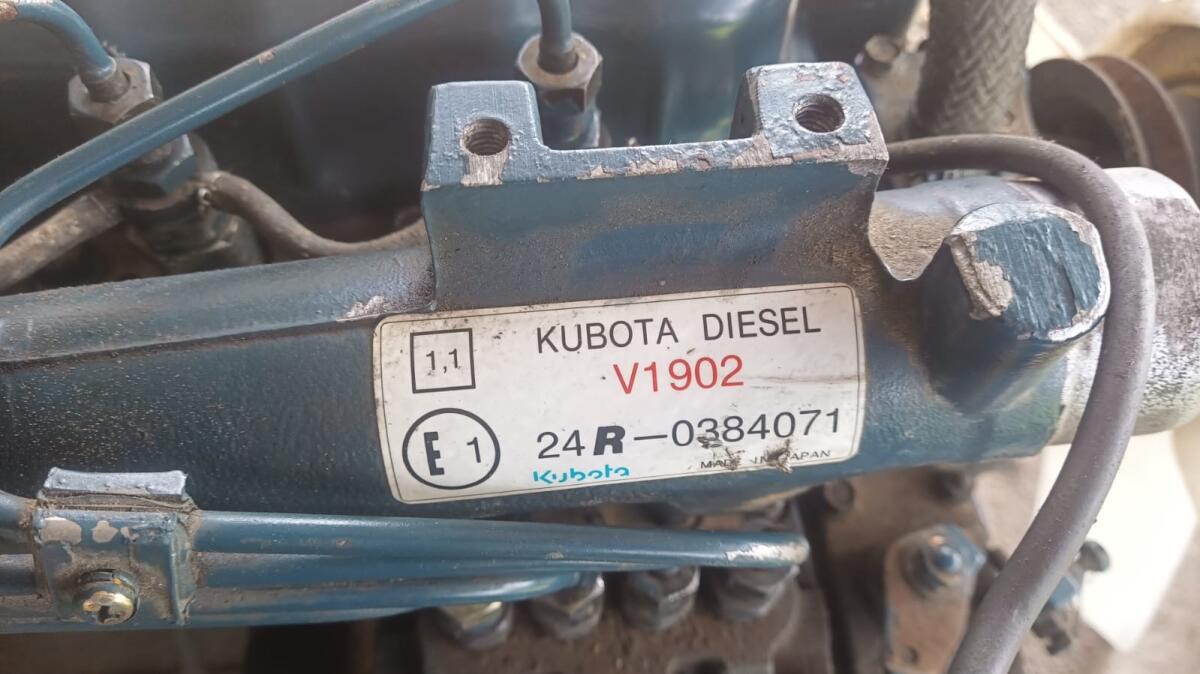 Kubota V1902 Motor (Diesel) 3