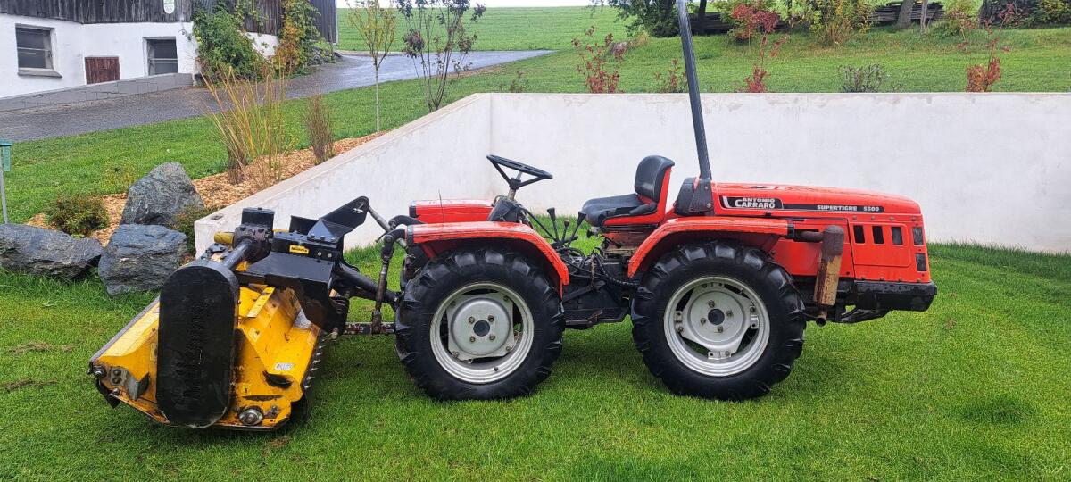 Carraro 5500 mit Mulcher 3