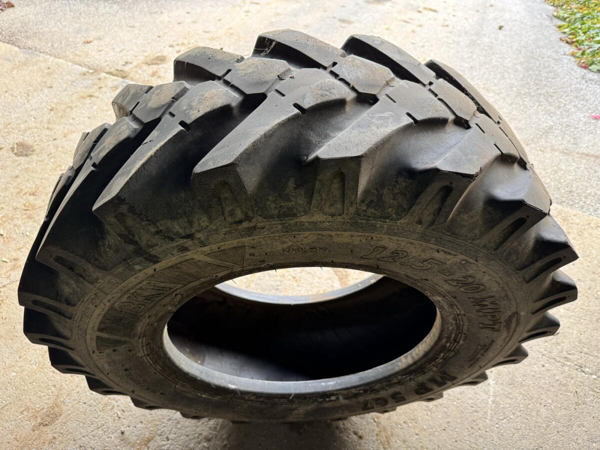 BKT Reifen 12.5R20 1