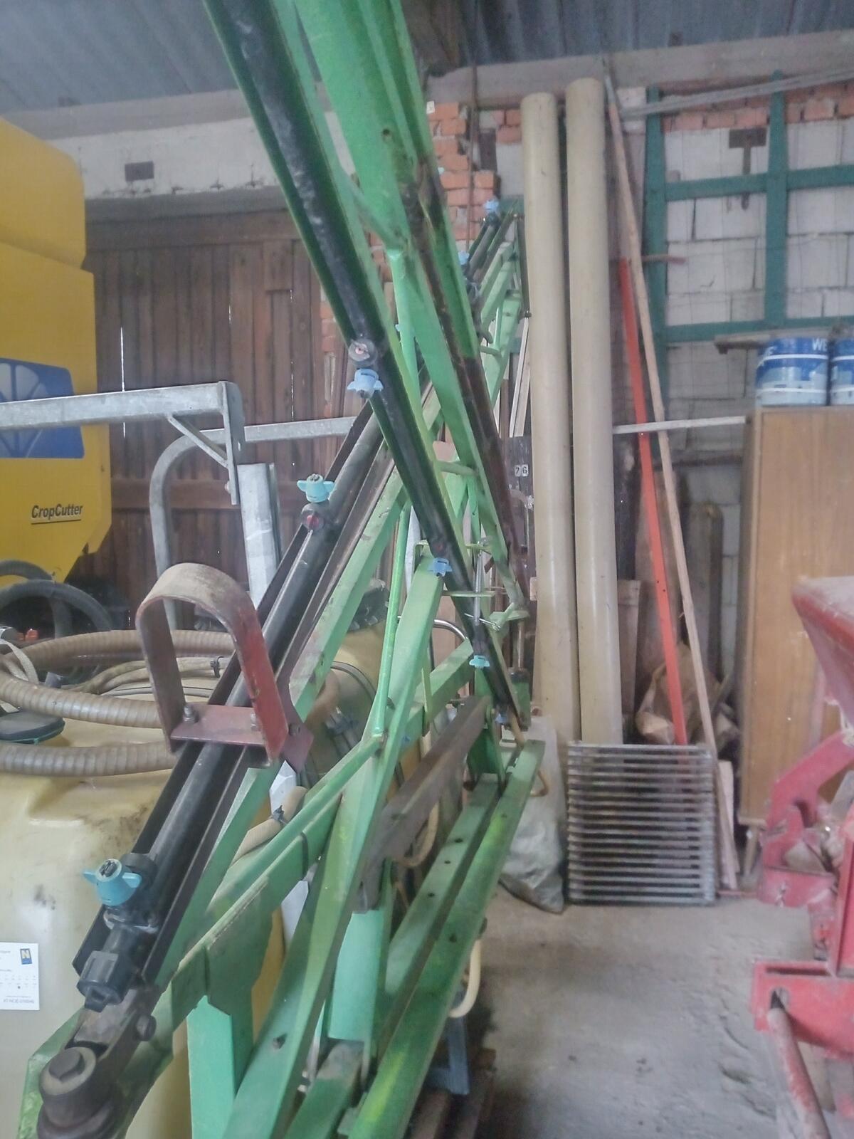 Verkaufe Krobart Feldspritze 3