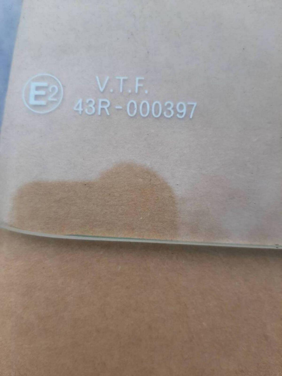 Glasscheibe IHC Traktor XL Kabine 3