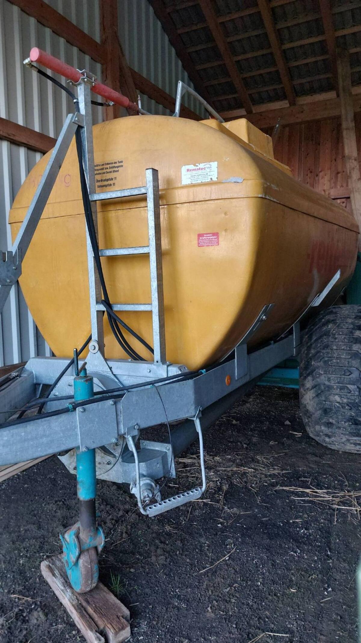 Güllefass, Reiter, kein Zunhammer, 8.000 l 1