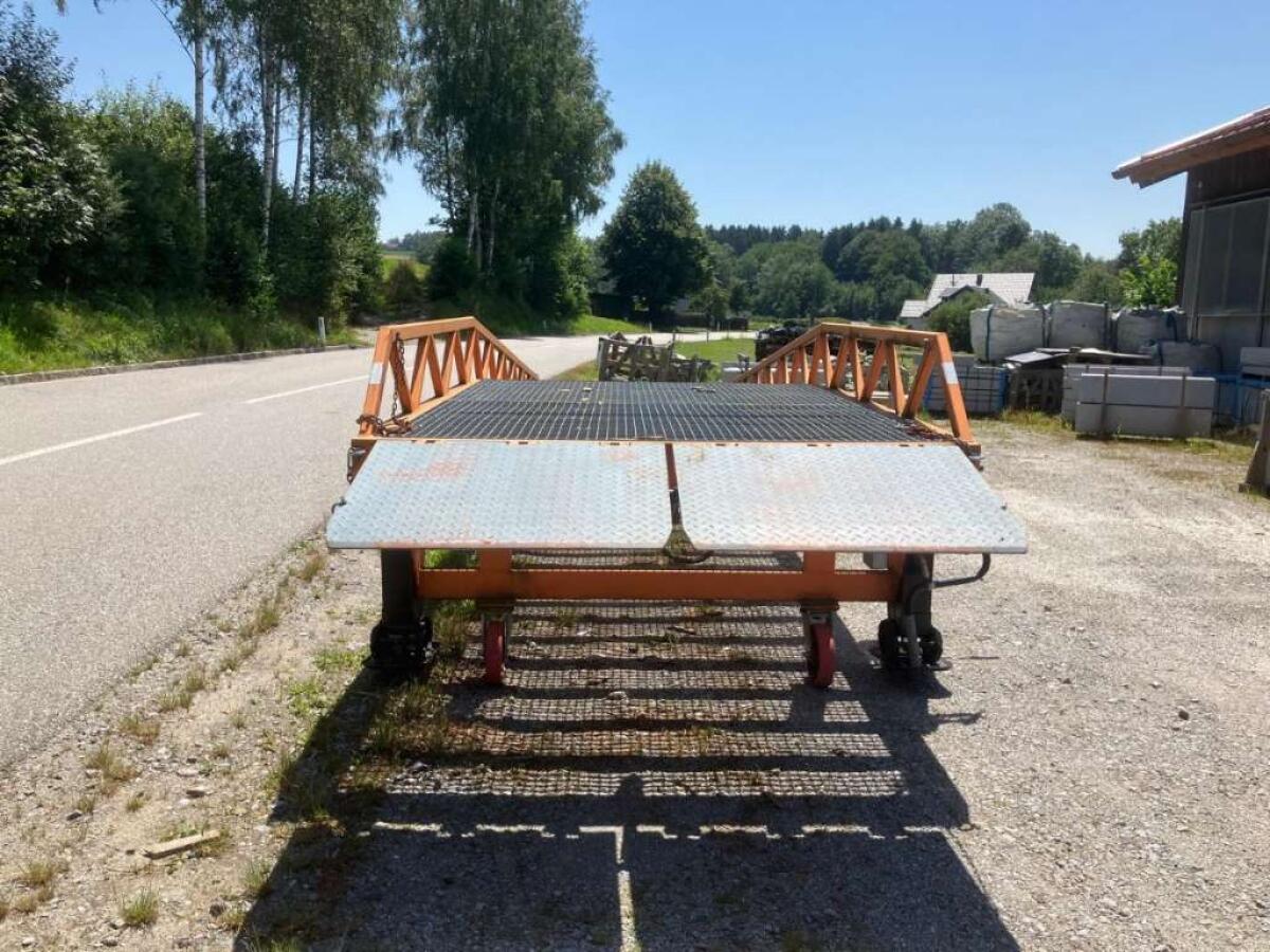 Entlade- bzw. Laderampe für LKW, Container, gebraucht 3