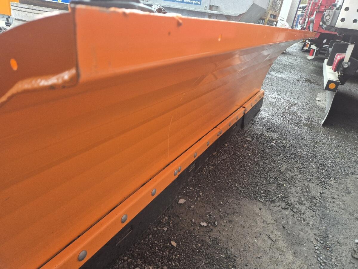 Schneepflug Samasz 2