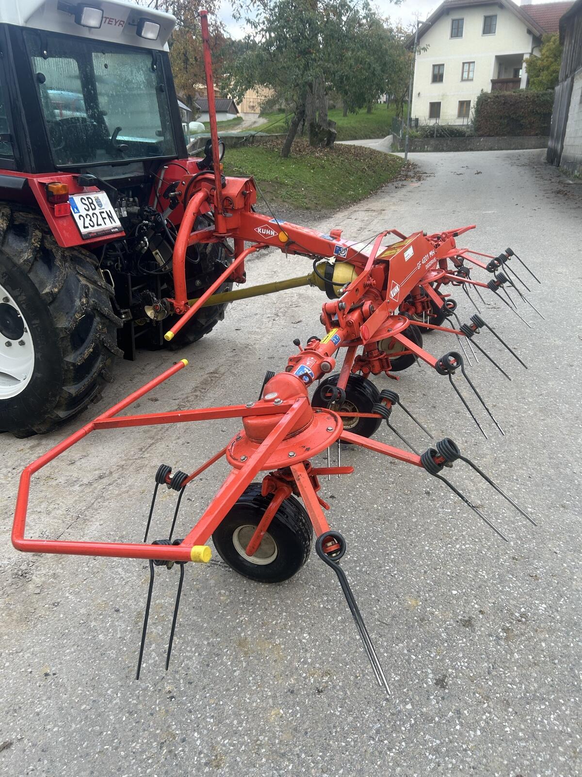 Kreiselheuer, Heuwender, Kuhn GF 4201 MH DIGIDRIVE 1